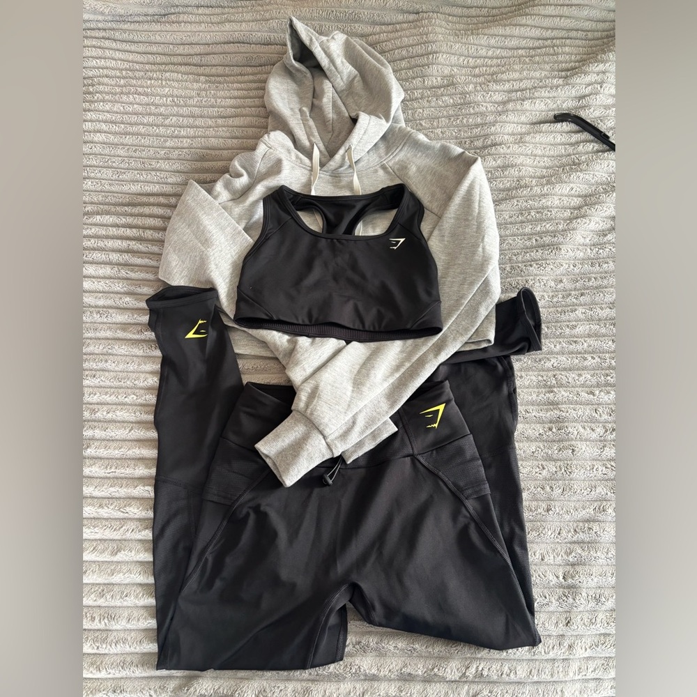 NWOT Gymshark 3 piece set small